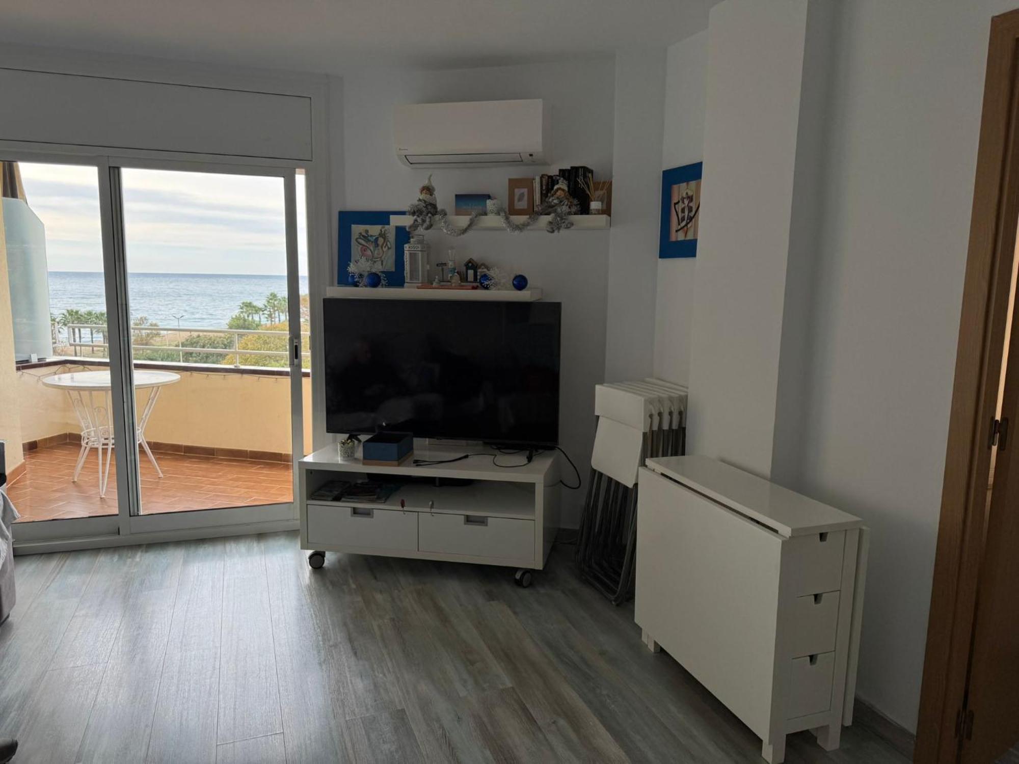 Apart. Pineda De Mar-Sea And Mountains Views Luaran gambar